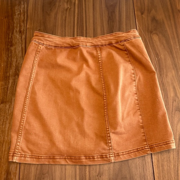 Free People Tortoise Shell Button Up Mini Skirt - Picture 2 of 2